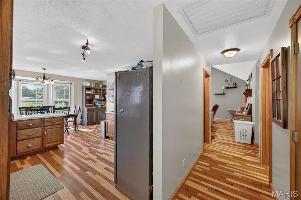 15161 Edison Road Property Photo 5