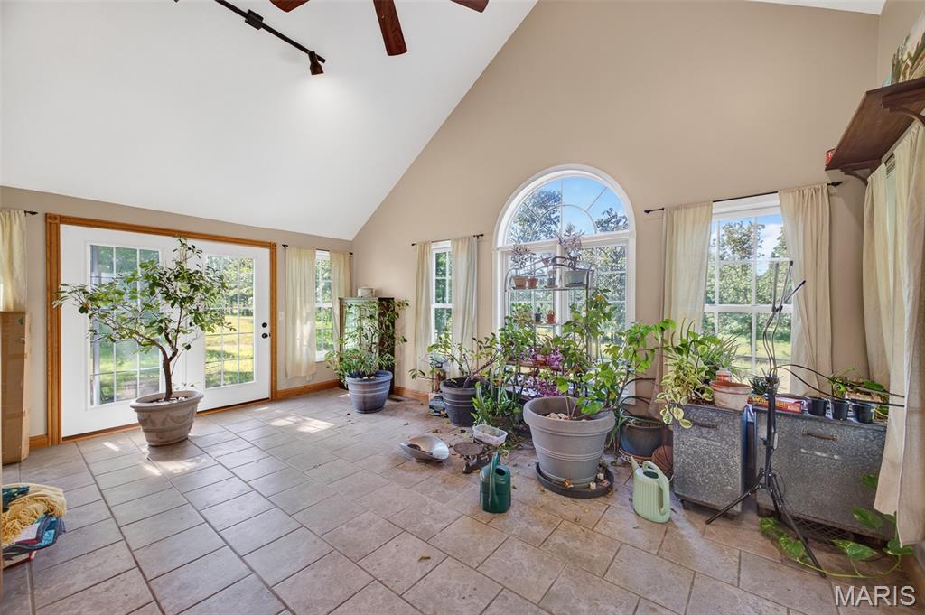 15161 Edison Road Property Photo 10