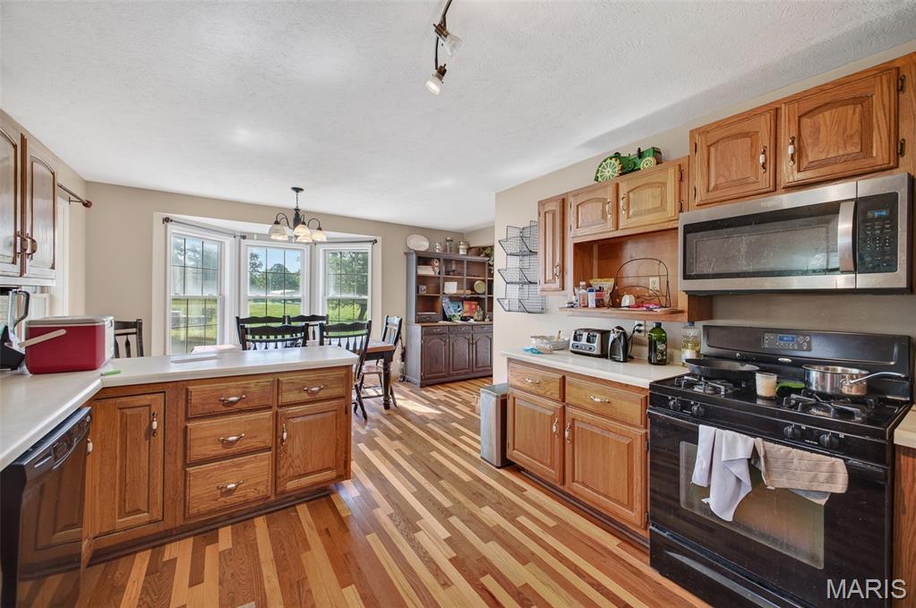 15161 Edison Road Property Photo 15