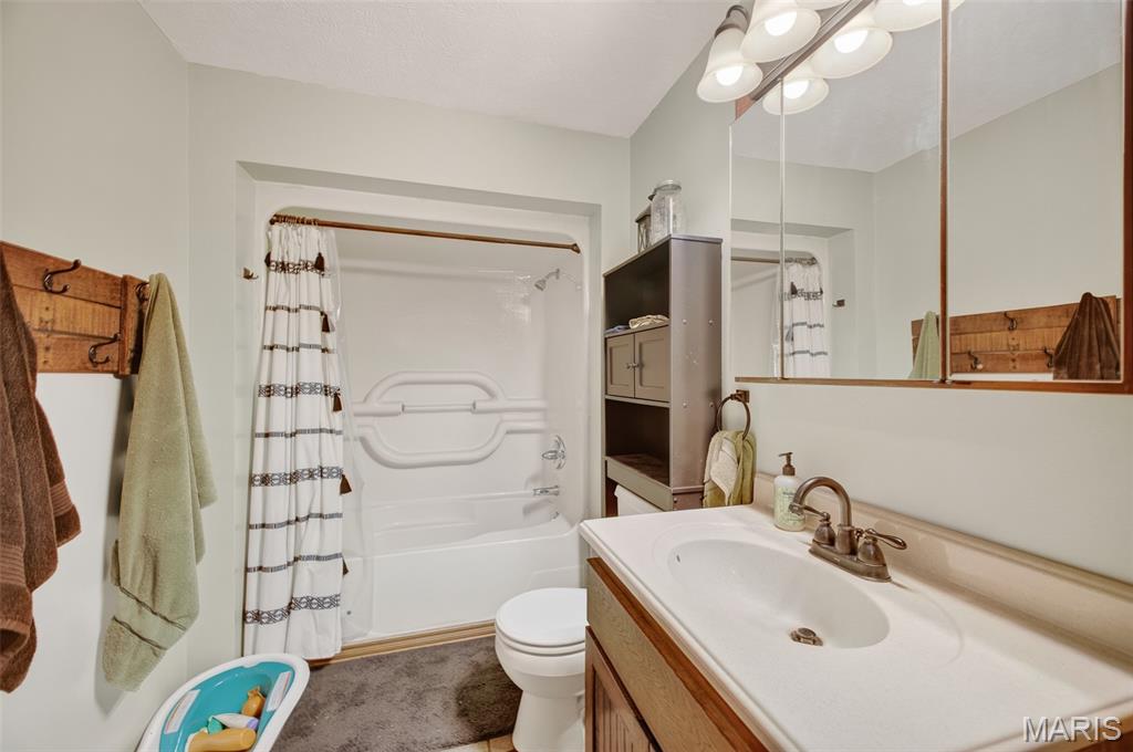 15161 Edison Road Property Photo 28