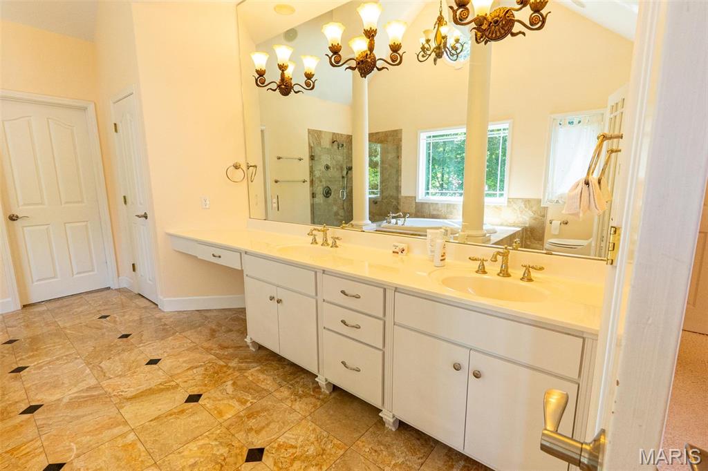 1025 Cobblestone Drive Property Photo 39