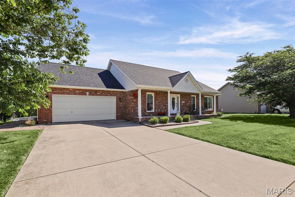 428 Marbleton Circle Property Photo 2
