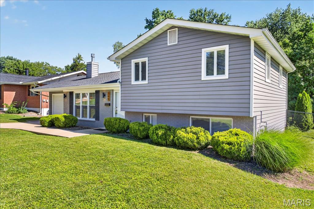 569 Saint Joseph Street Property Photo 2