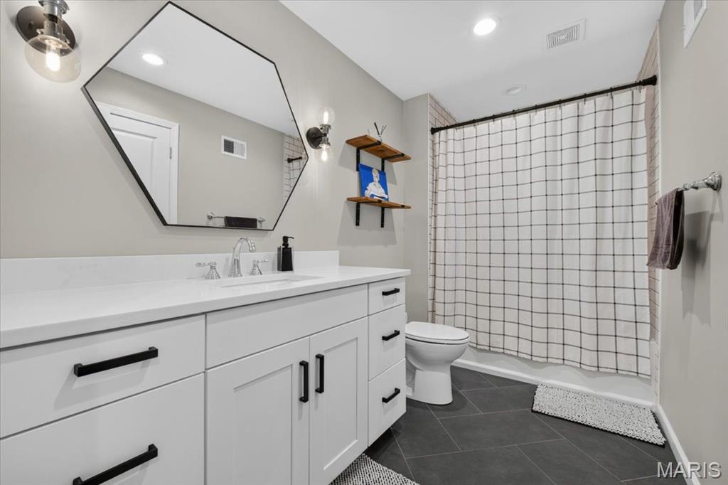 569 Saint Joseph Street Property Photo 15