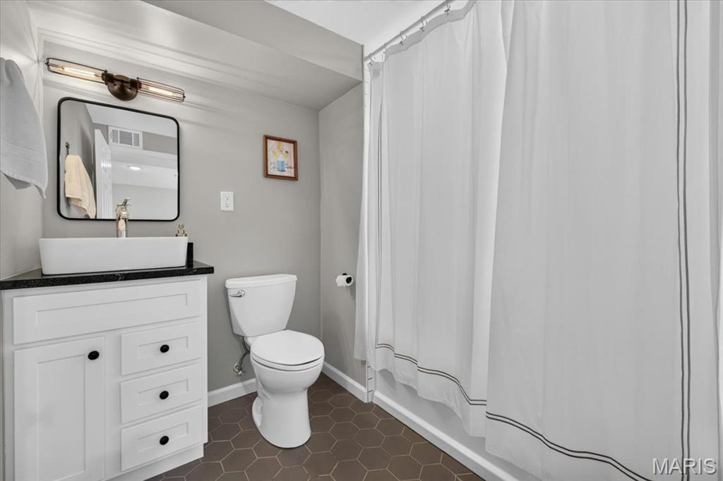 569 Saint Joseph Street Property Photo 26