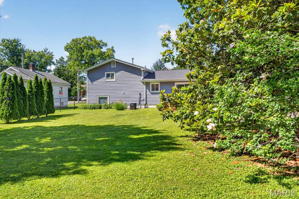 569 Saint Joseph Street Property Photo 30