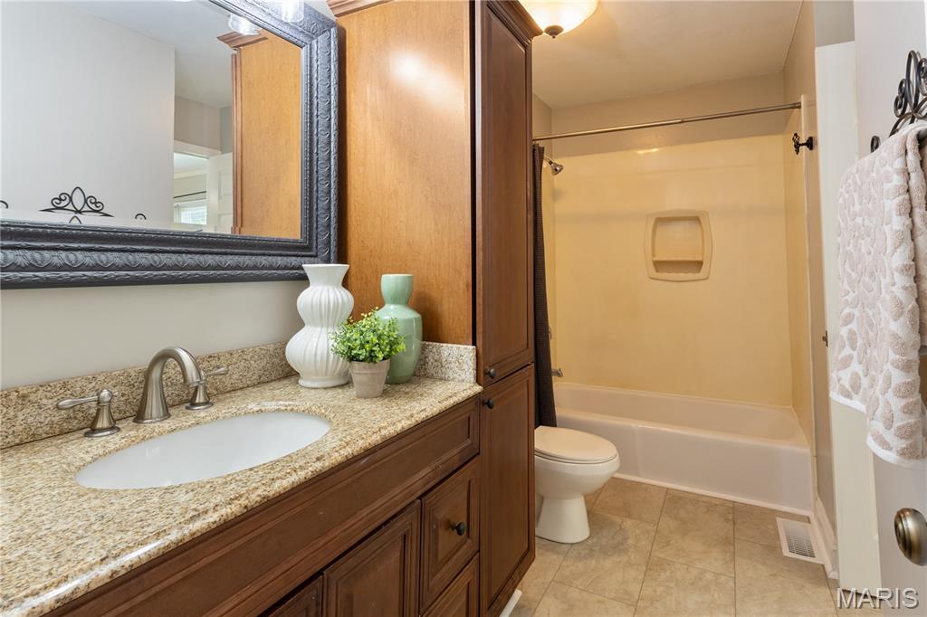 407 Palermo Drive Property Photo 9