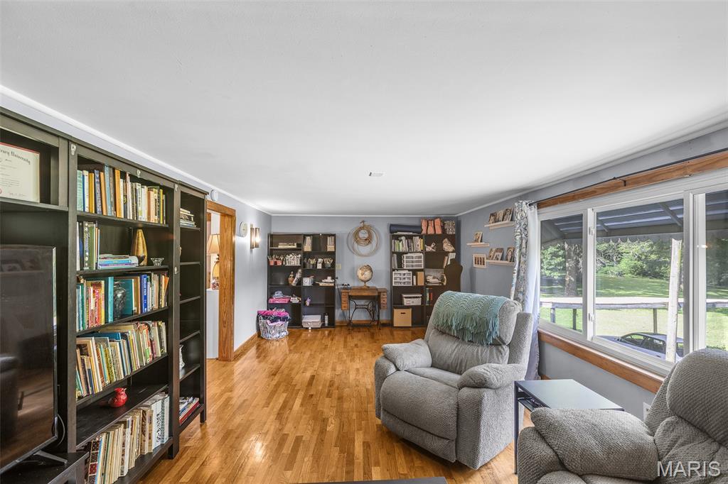 701 N Farmington Road Property Photo 29