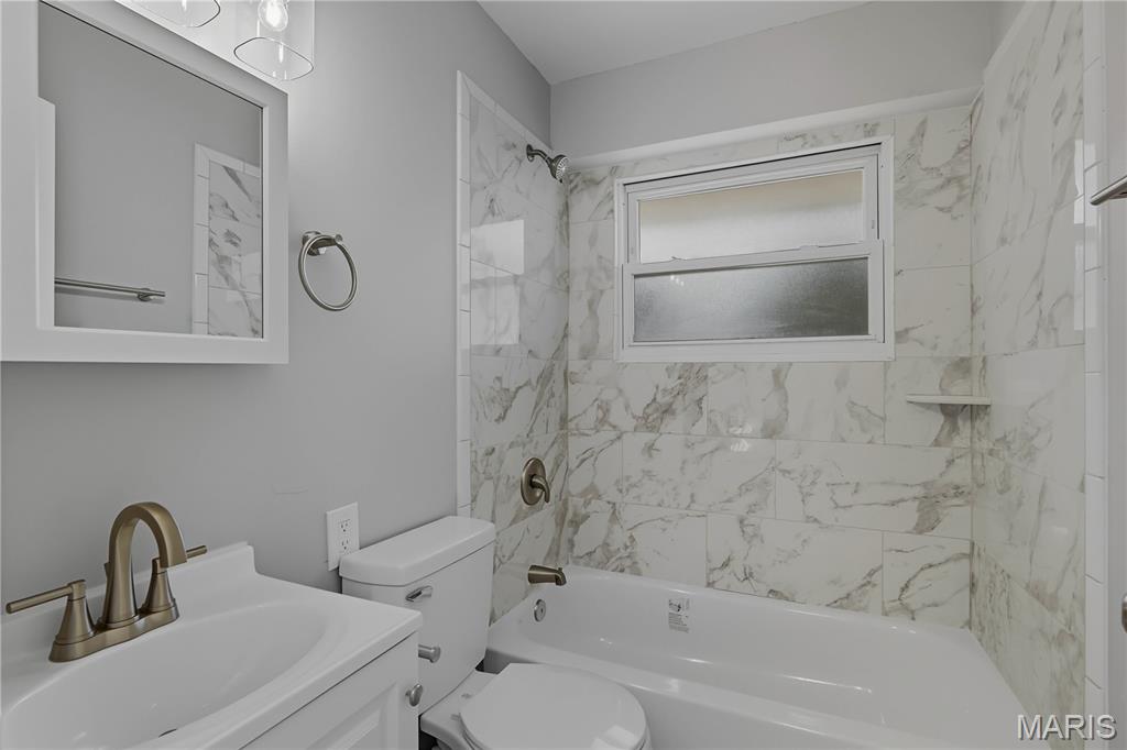 912 Burgos Street Property Photo 10
