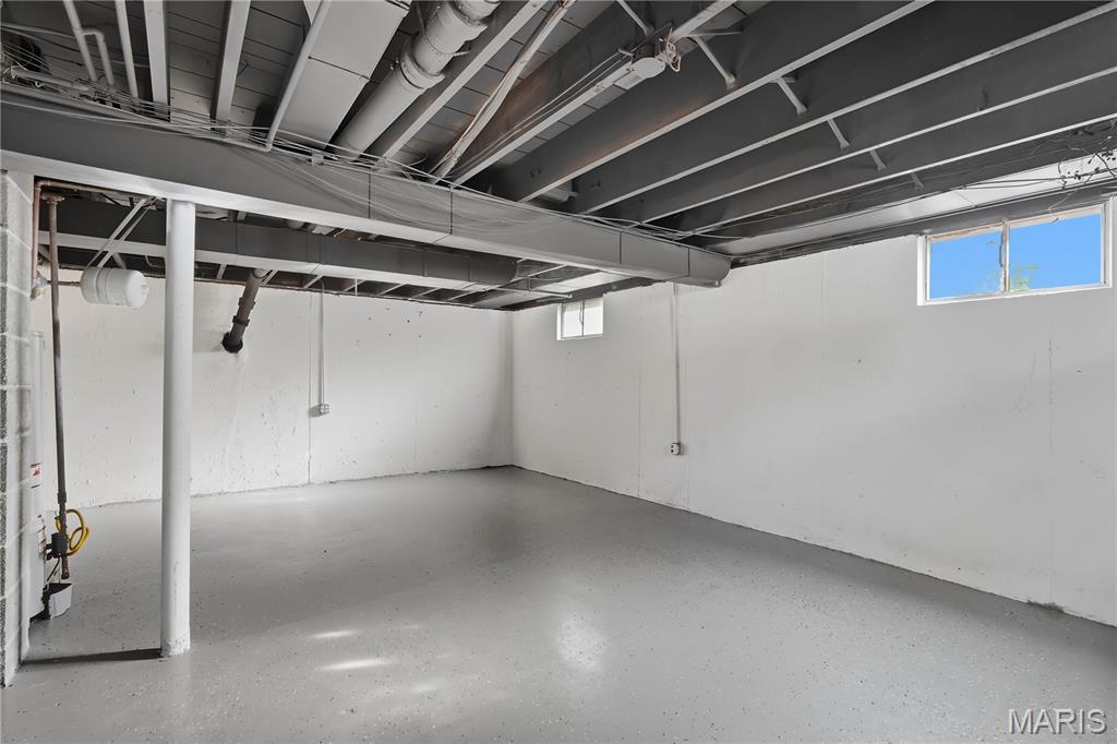 912 Burgos Street Property Photo 25