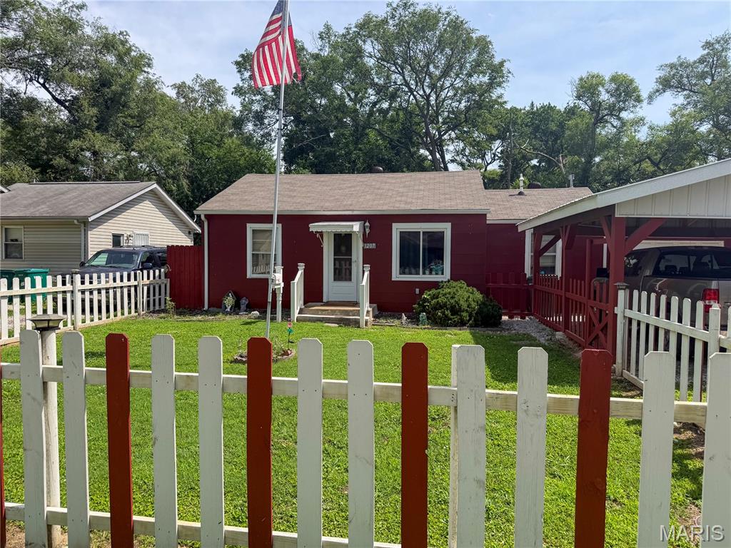 1207 Richard Drive Property Photo 2