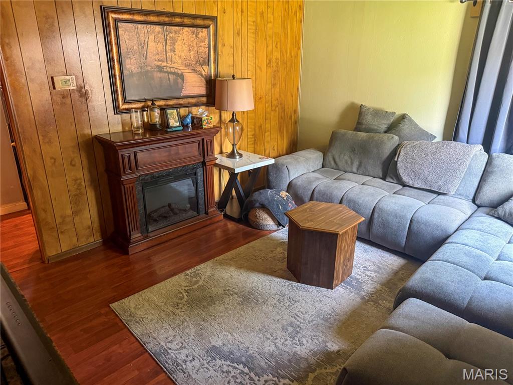 1207 Richard Drive Property Photo 5