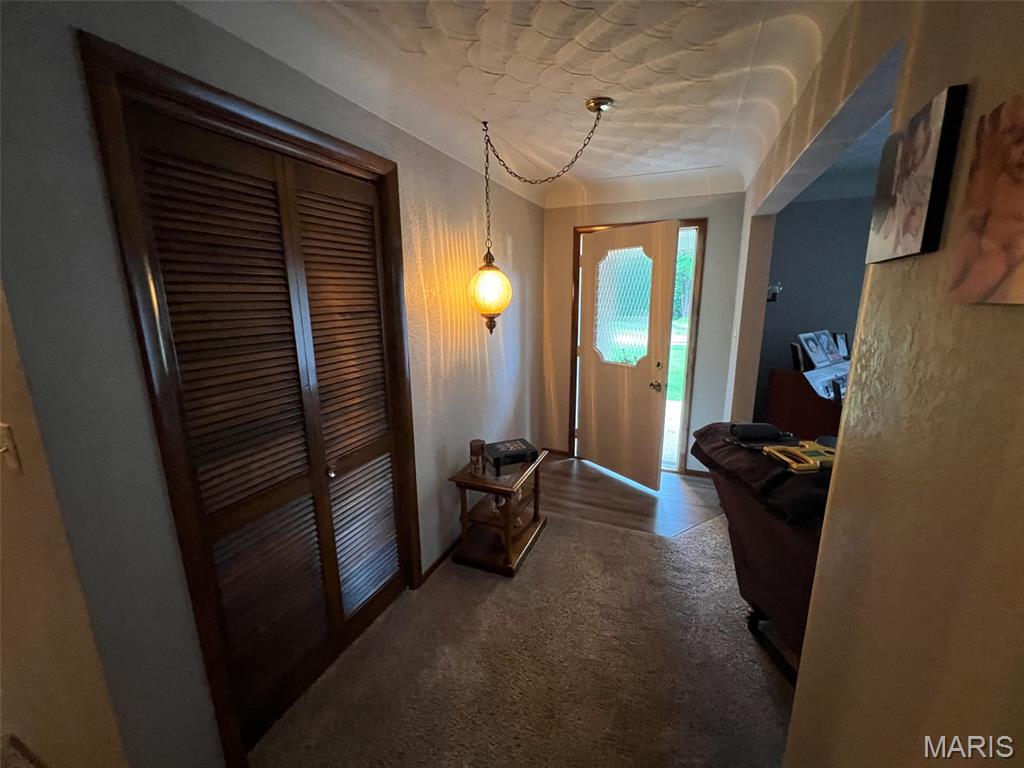 10788 Oak Street Property Photo 4