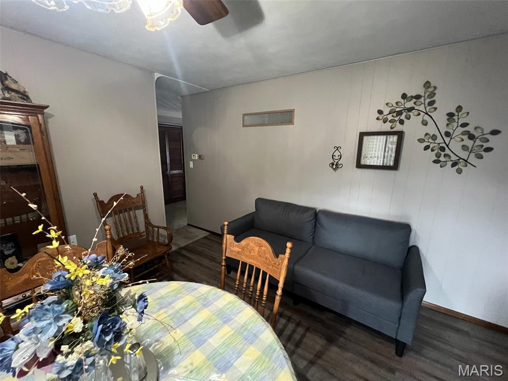 10788 Oak Street Property Photo 24