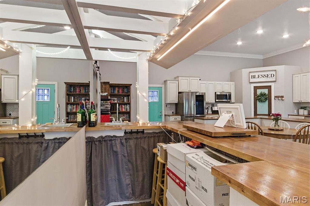 1821 N Jefferson Street Property Photo 13