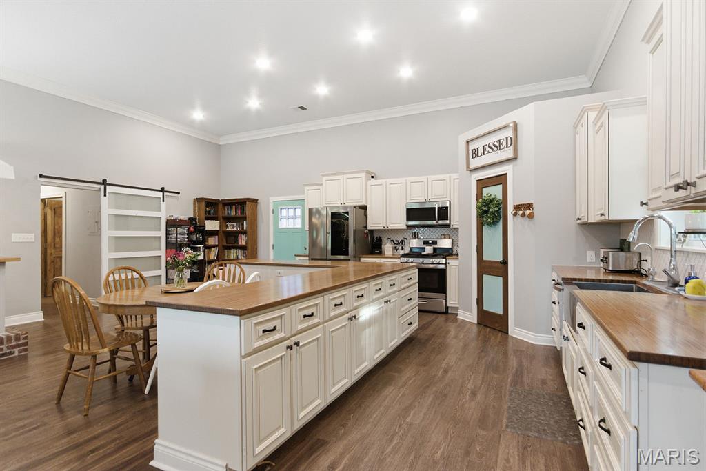 1821 N Jefferson Street Property Photo 19