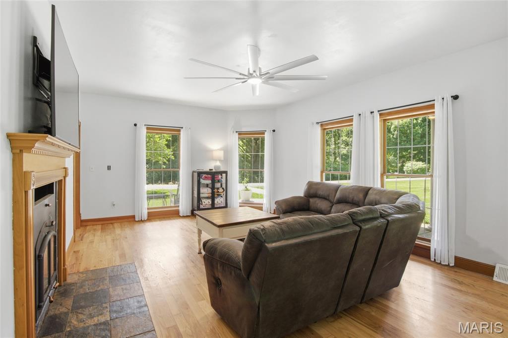2838 Woodson Drive Property Photo 13