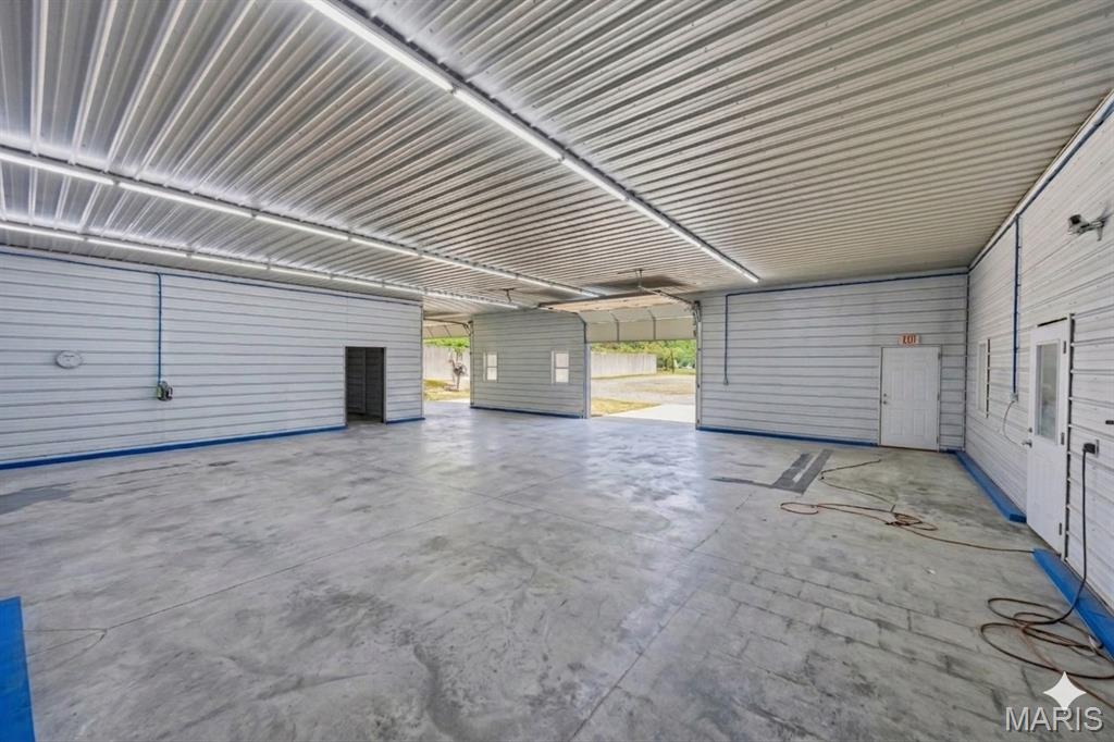 12410 S State Highway 21 Property Photo 4