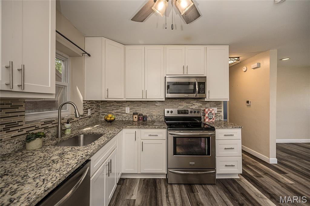 6300 Ashwell Drive Property Photo 12