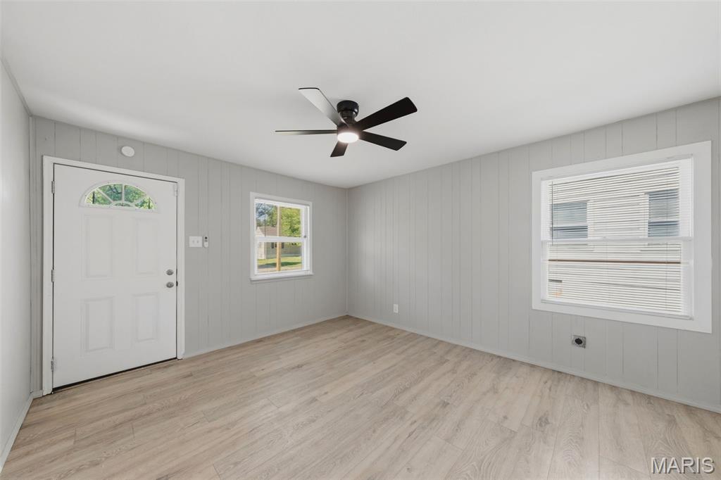 321 Caithness Road Property Photo 4