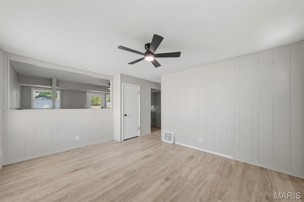 321 Caithness Road Property Photo 5