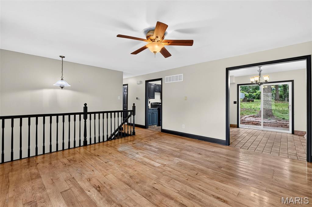 711 Montbrook Drive Property Photo 10