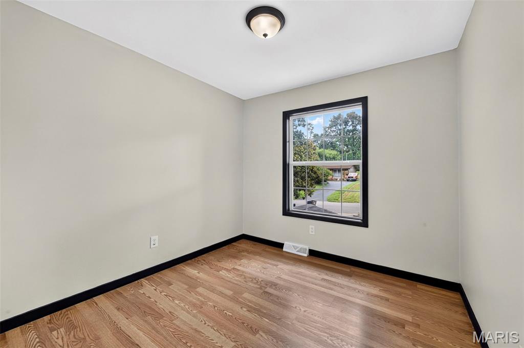 711 Montbrook Drive Property Photo 20