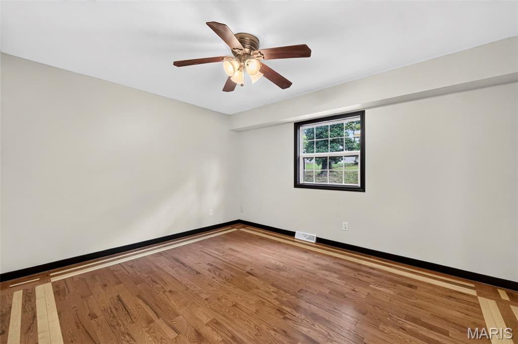711 Montbrook Drive Property Photo 22