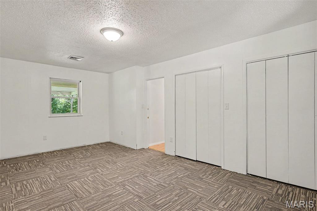 5072 Oak Tree Lane Property Photo 17