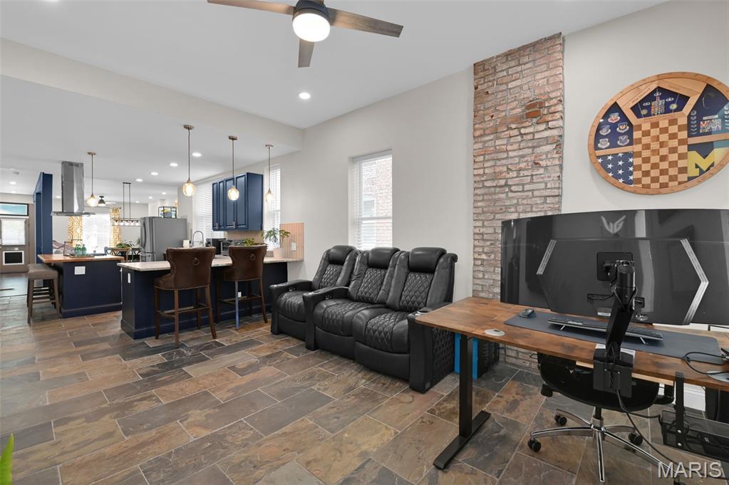 4033 Cleveland Avenue Property Photo 17