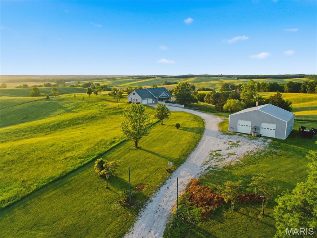 30998 Gifford Trail Property Photo 2