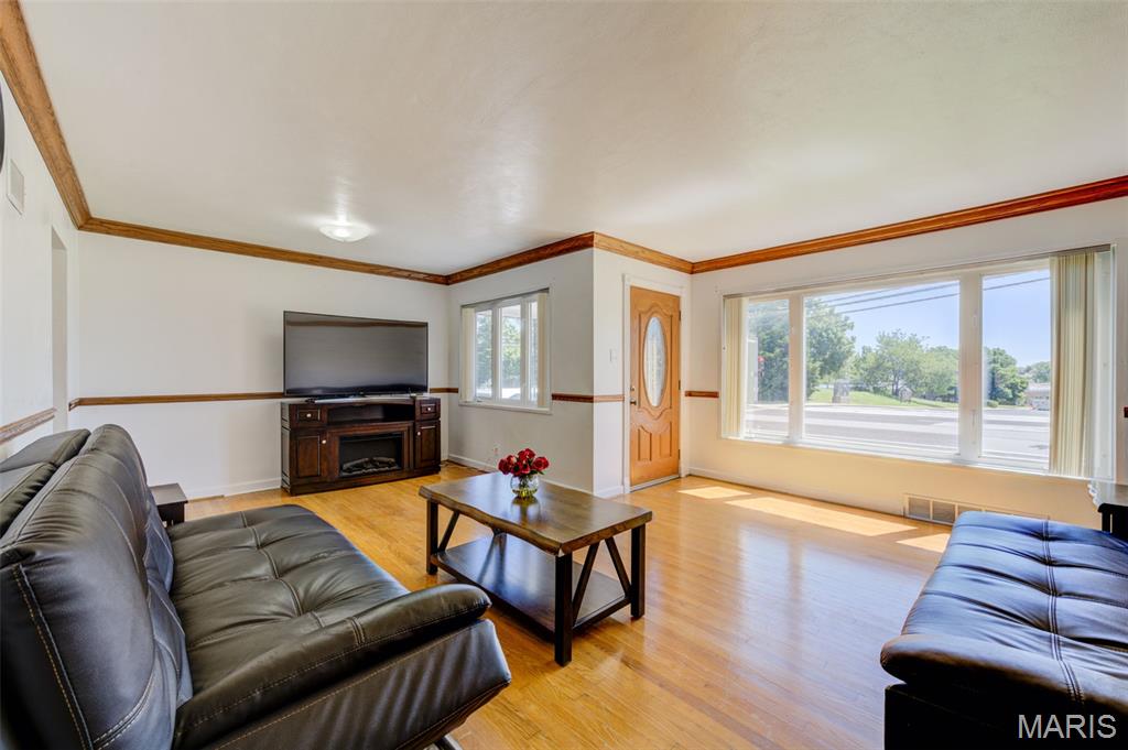 8351 S Laclede Station Road Property Photo 6