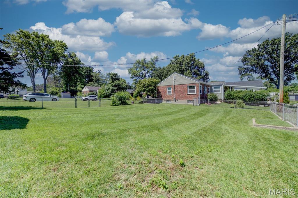 8351 S Laclede Station Road Property Photo 30