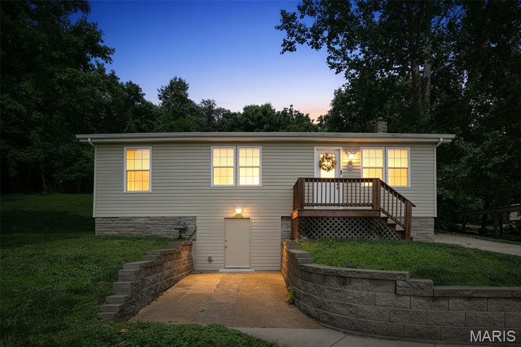 810 Forest Avenue Property Photo 1