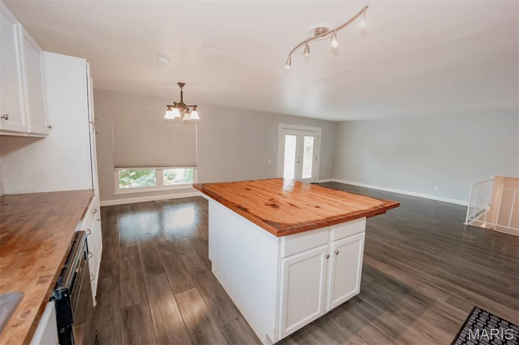 367 Napoli Court Property Photo 10