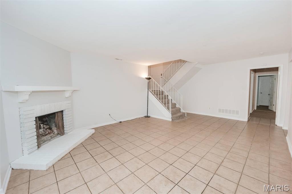367 Napoli Court Property Photo 25