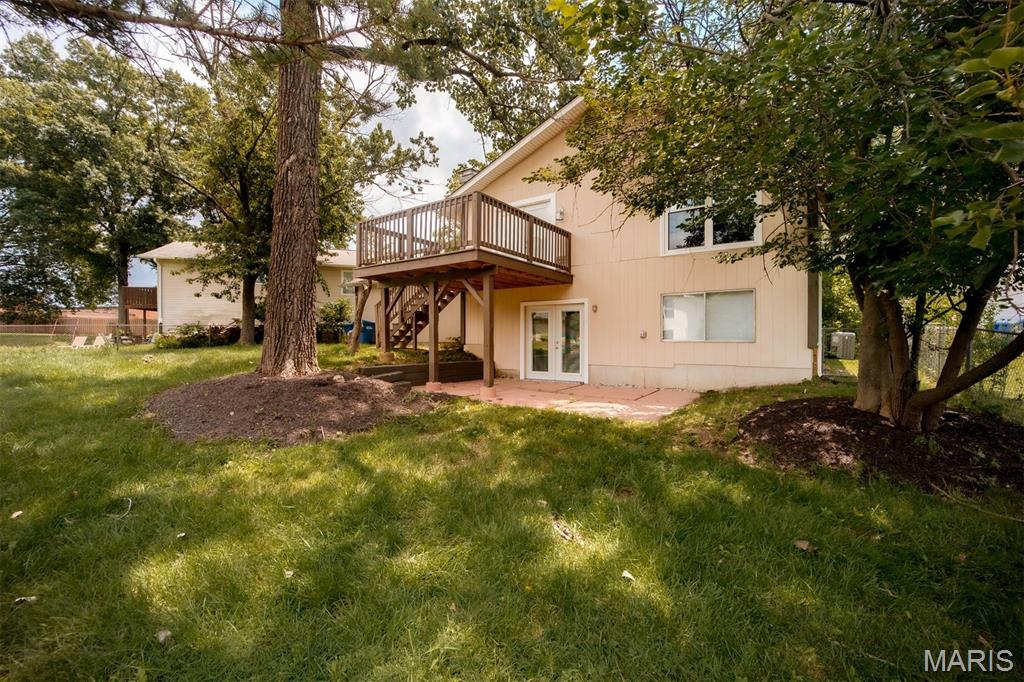 367 Napoli Court Property Photo 38
