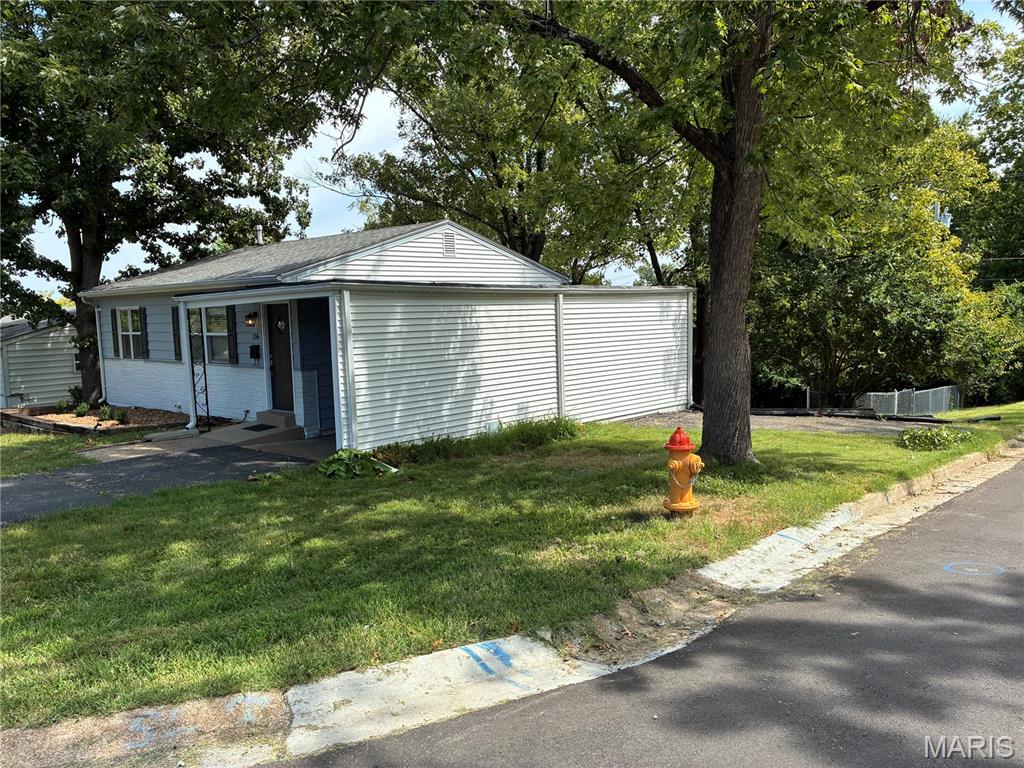 216 Solley Drive Property Photo 2