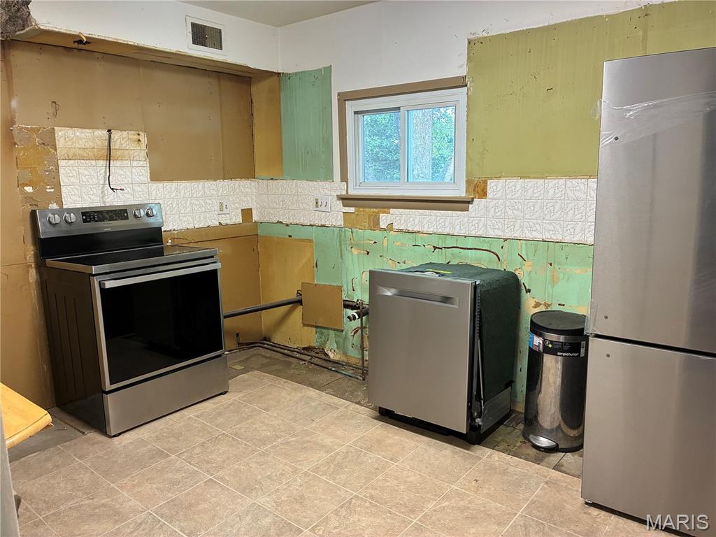 216 Solley Drive Property Photo 9