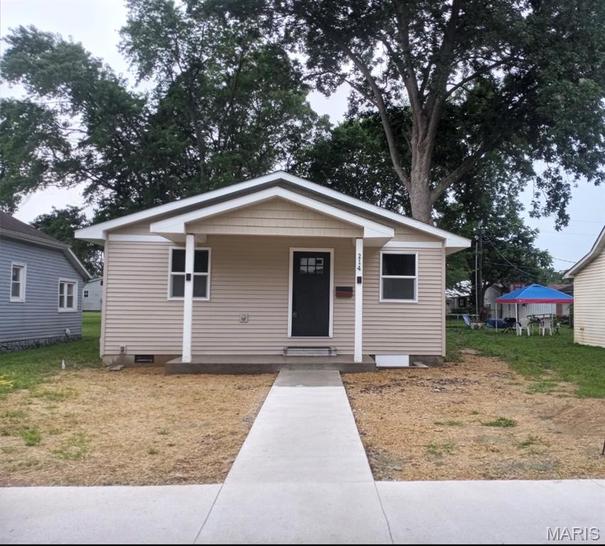 214 Cook Avenue Property Photo 1