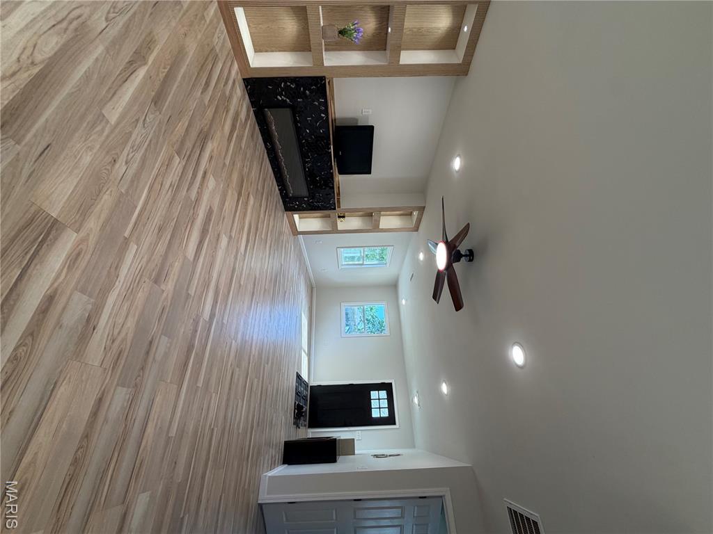 214 Cook Avenue Property Photo 6