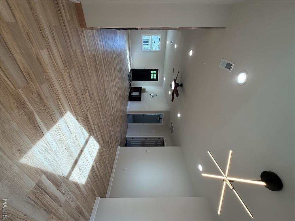 214 Cook Avenue Property Photo 7