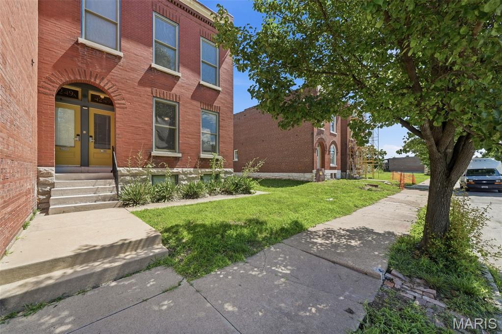 4249 Arco Avenue Property Photo 4