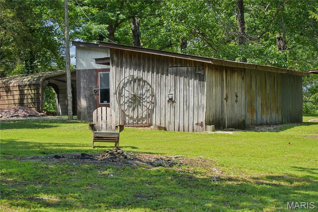 7957 County Line Road Property Photo 7