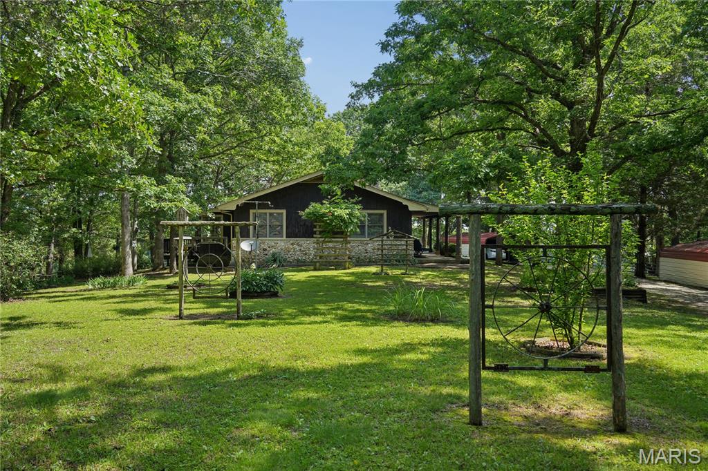7957 County Line Road Property Photo 8