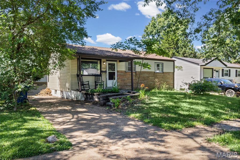 8644 Harold Drive Property Photo 2
