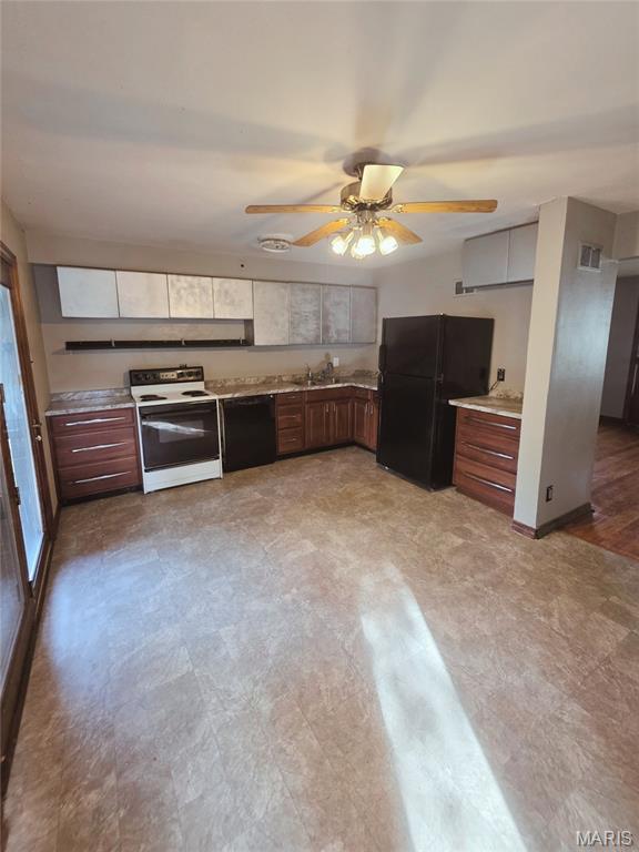 8644 Harold Drive Property Photo 7