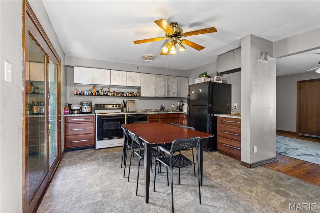 8644 Harold Drive Property Photo 10
