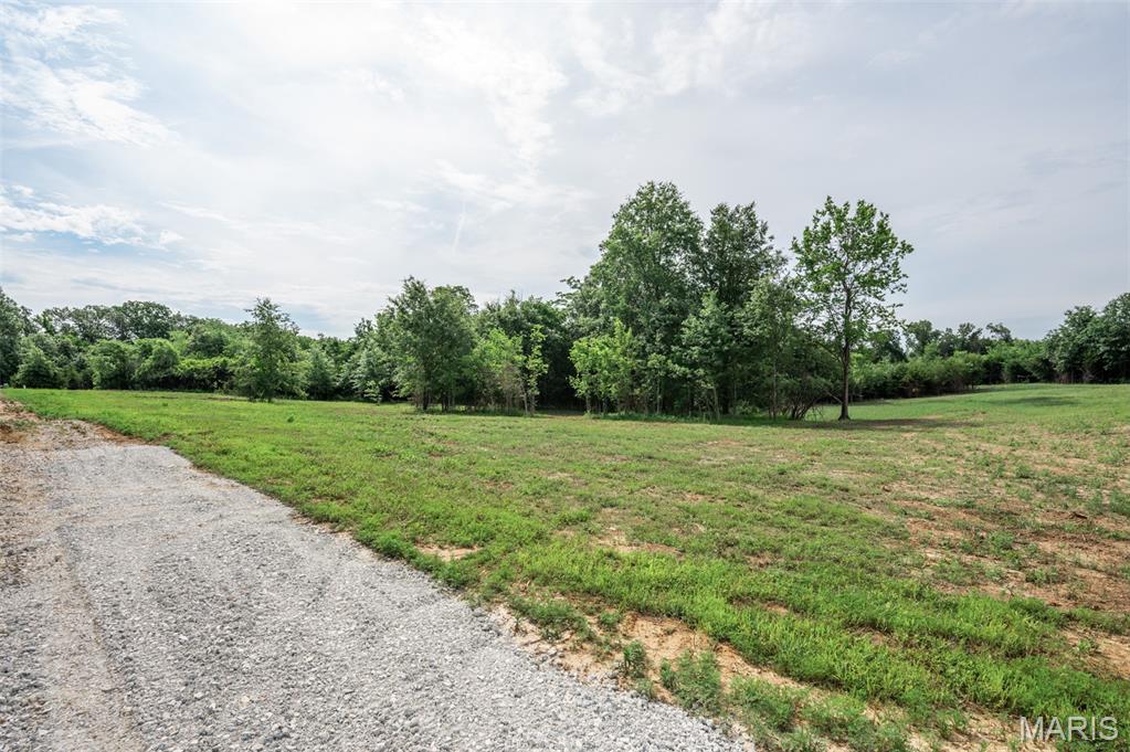 8 Halyon Estates Property Photo 4