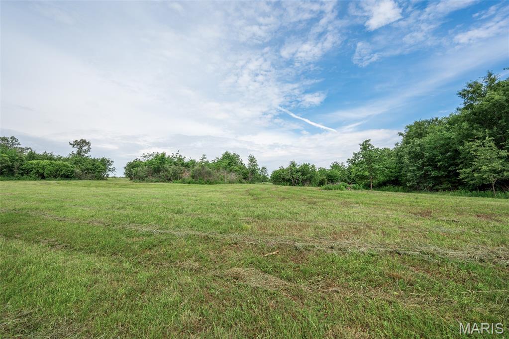 9 Halyon Estates Property Photo 3